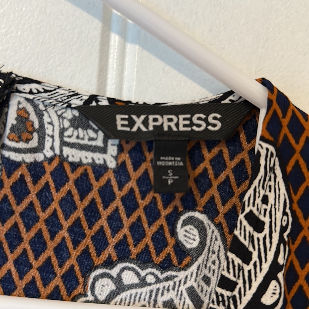 Express Floral Paisley Patterned Shift Dress - image 4